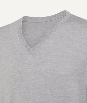 V Neck in Extrafine Merino Wool