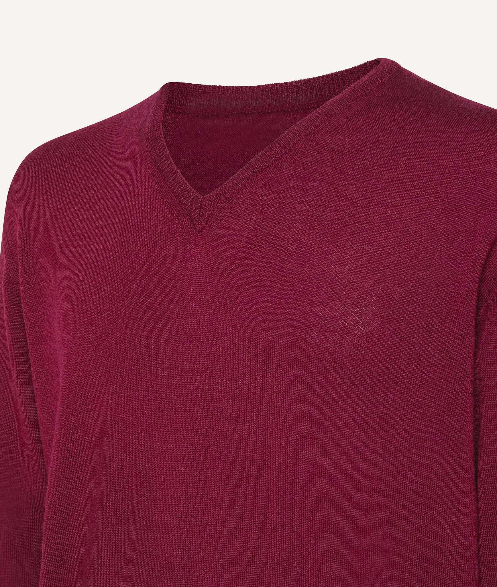 V Neck in Extrafine Merino Wool