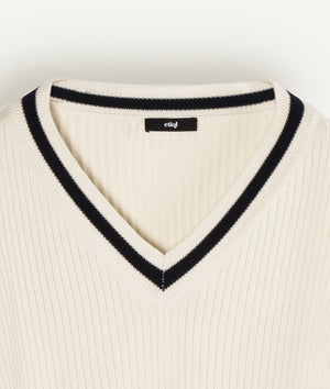 College V-Neck Sweater in Cashwool