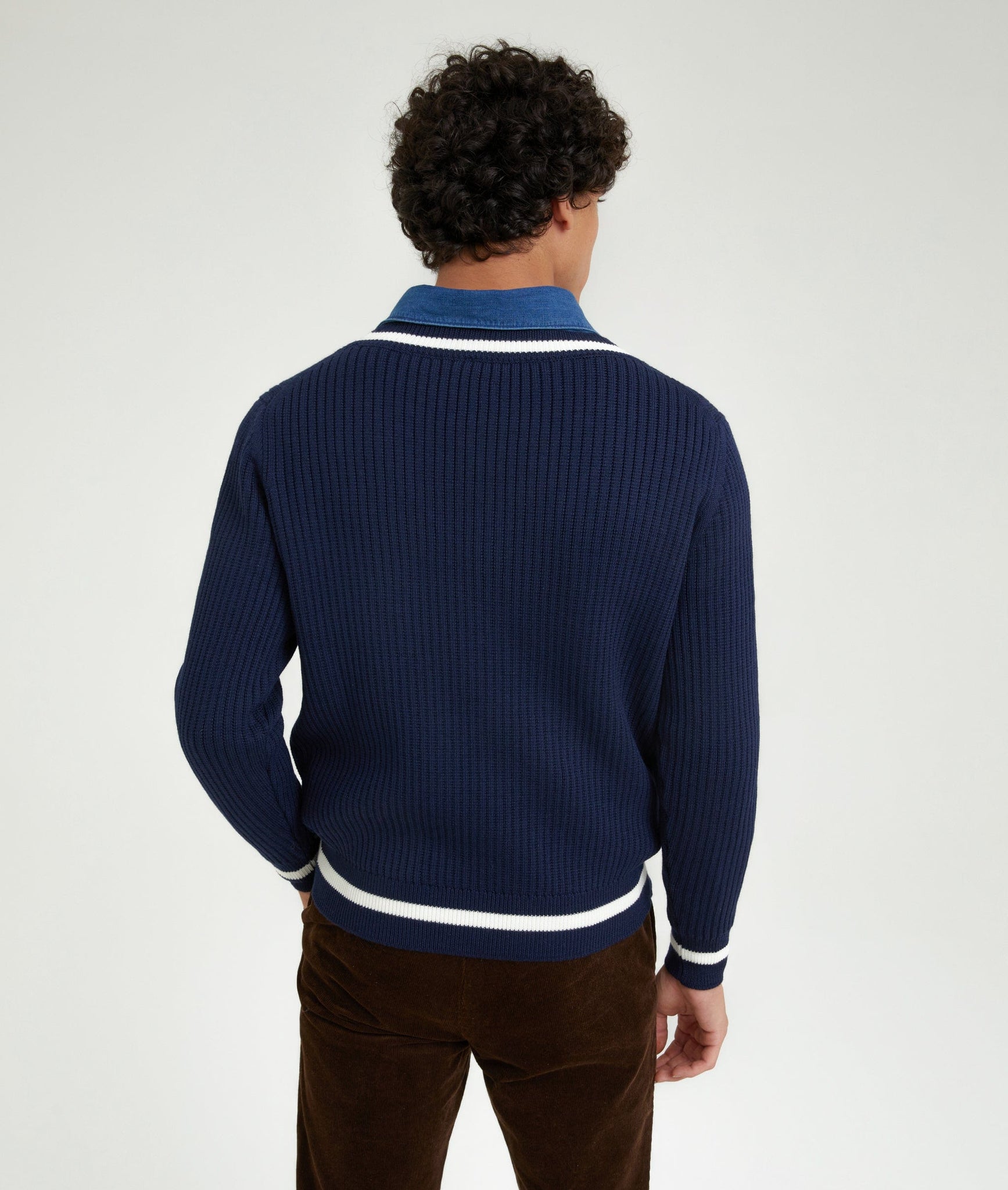 College V-Neck Sweater in Cashwool