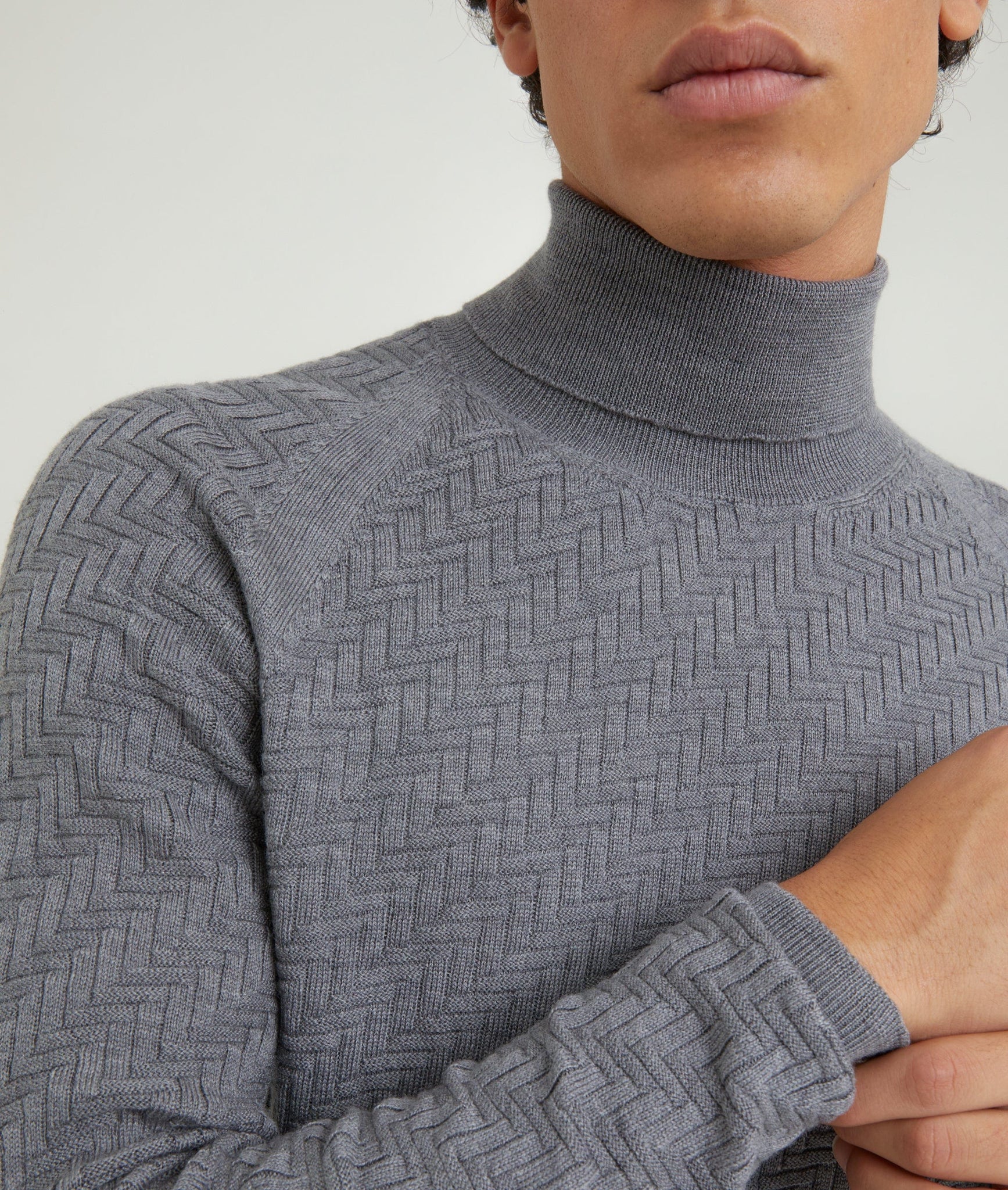 Pattern Stitch Roll Neck in Cashwool